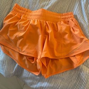 lululemon hotty hot shorts